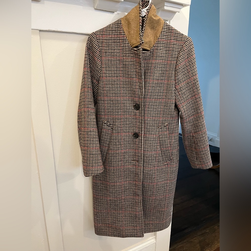 Abercrombie & Fitch Houndstooth Coat with Tan Collar